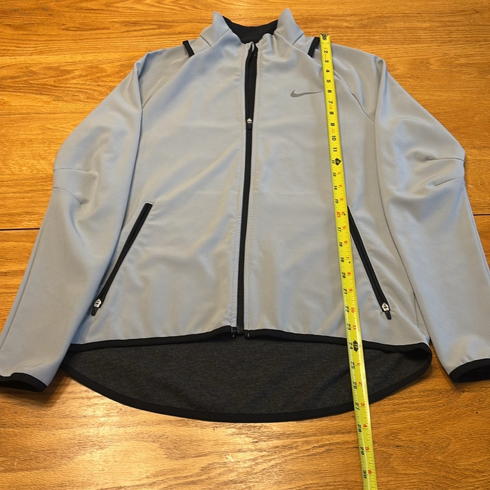Nike Men’s Light Gray Performance Full-Zip Jacket with Black Trim - Picture 4 of 7